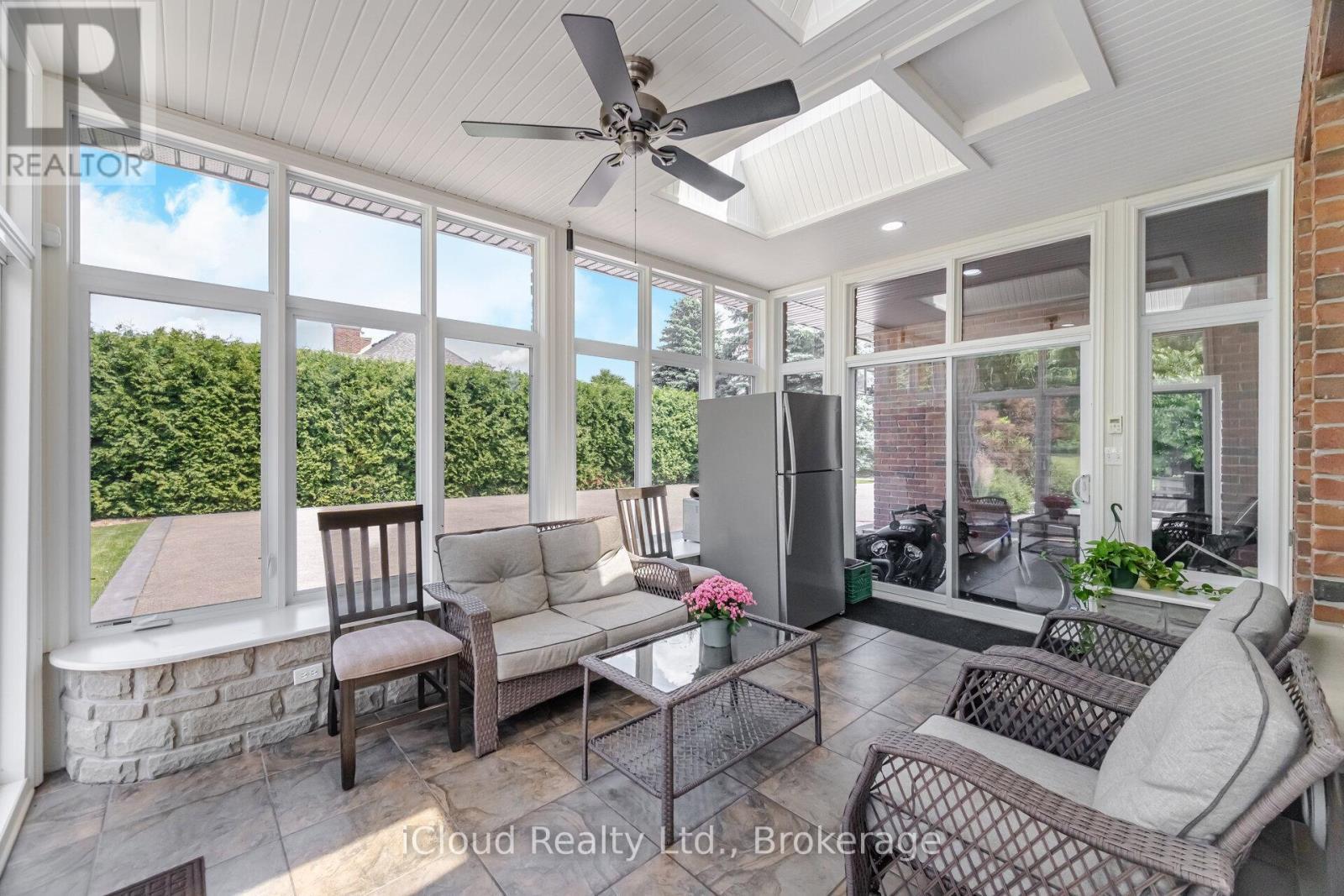 4 Deer View Ridge, Puslinch, ON -