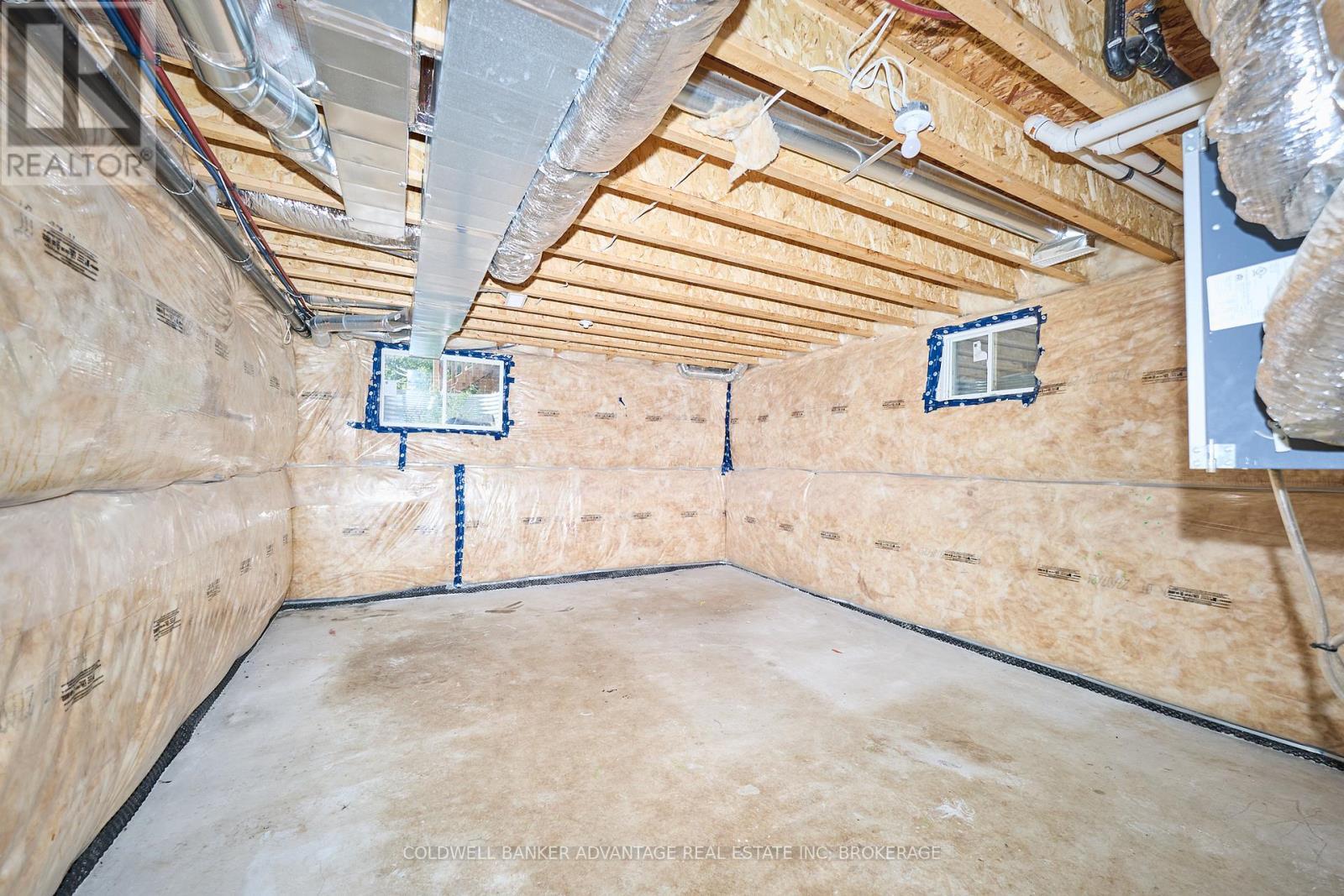 324 Louise Street, Welland (Lincoln/Crowland), ON - Indoor