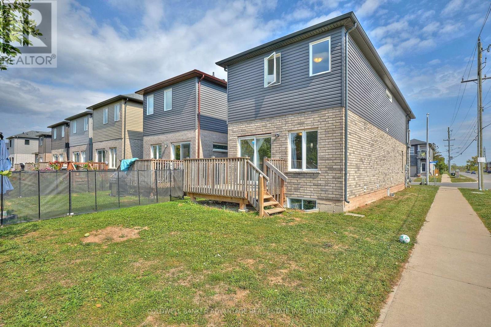 324 Louise Street, Welland (Lincoln/Crowland), ON - Outdoor