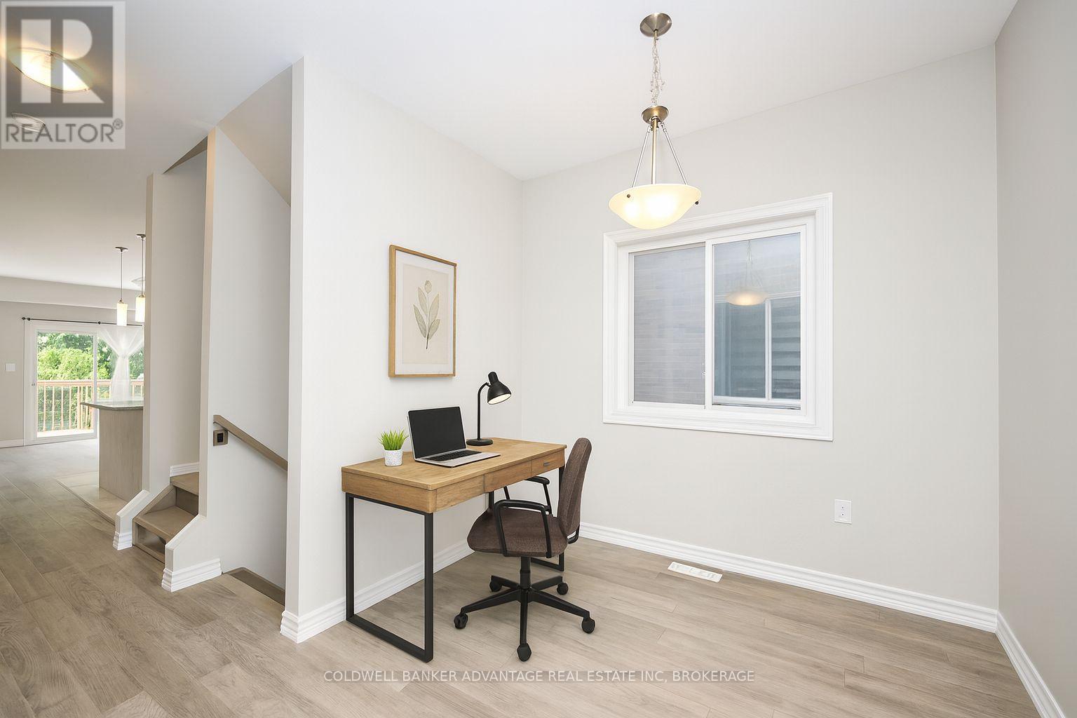 324 Louise Street, Welland (Lincoln/Crowland), ON - Indoor Photo Showing Other Room