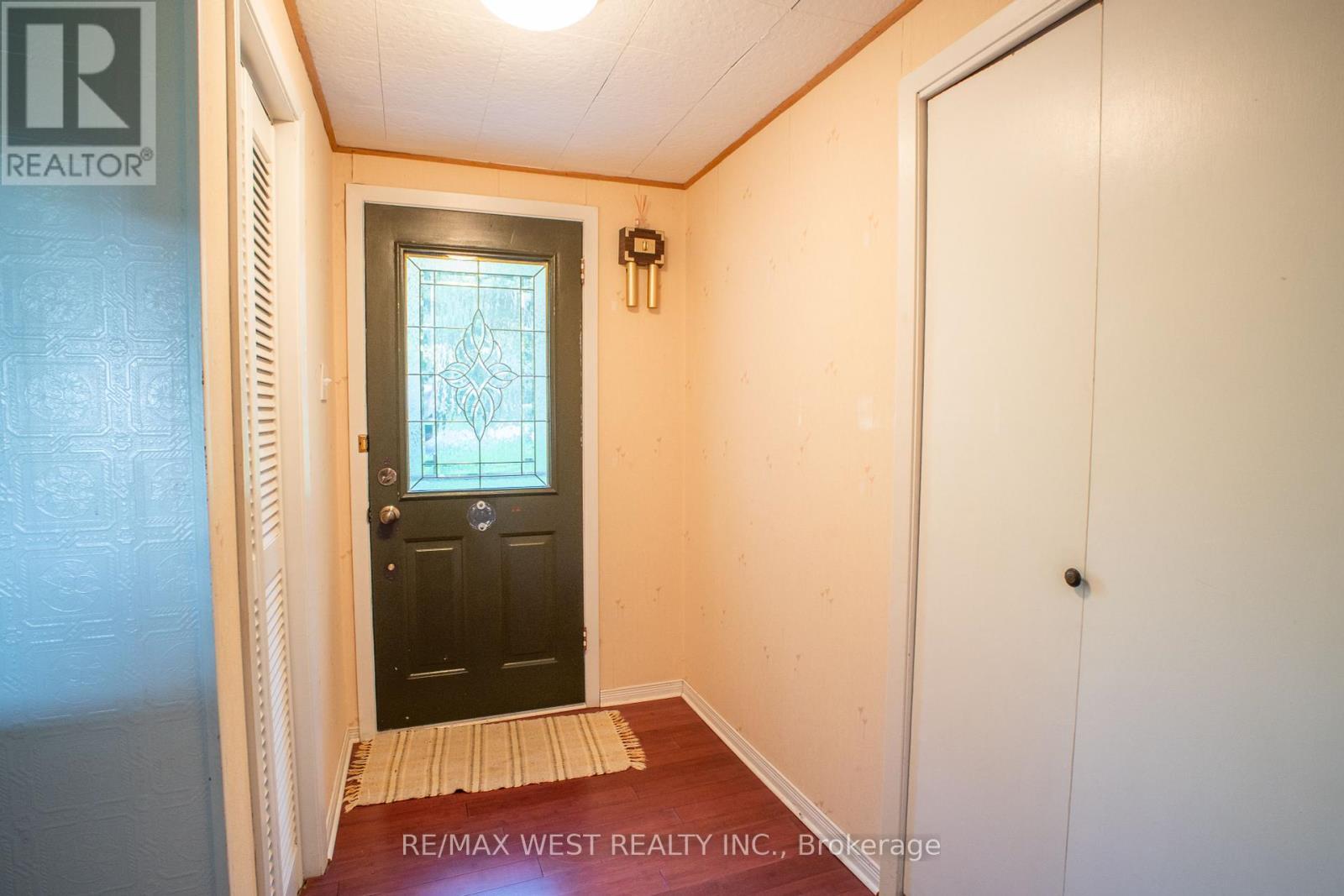 1392 Island View Drive, Selwyn, ON - Indoor Photo Showing Other Room