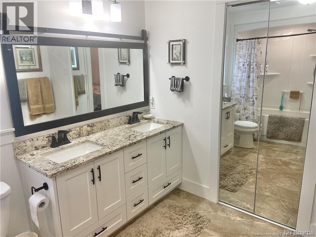 9 Flagstone Drive, Quispamsis, NB - Indoor Photo Showing Bathroom