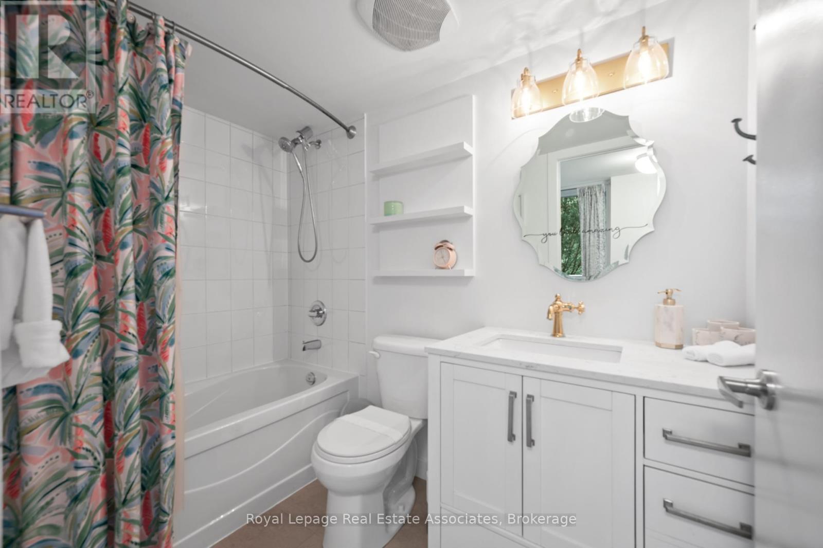 222 - 80 Western Battery Road, Toronto, ON - Indoor Photo Showing Bathroom