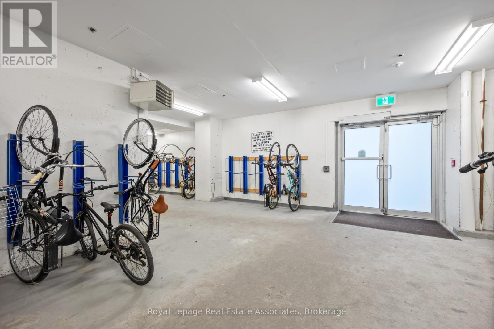 222 - 80 Western Battery Road, Toronto, ON - Indoor Photo Showing Garage