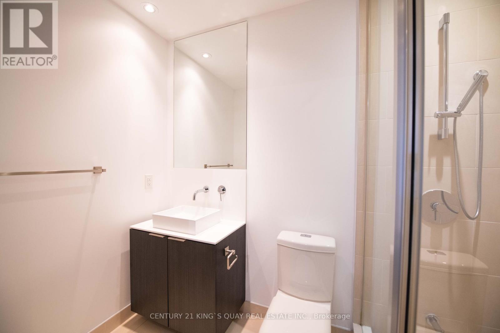 3007 - 159 Dundas Street E, Toronto, ON - Indoor Photo Showing Bathroom