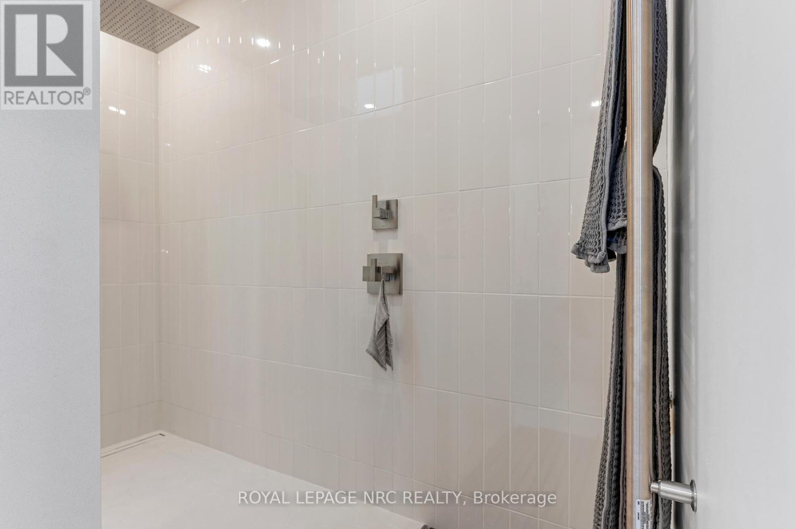 244 West Street, Port Colborne (Sugarloaf), ON