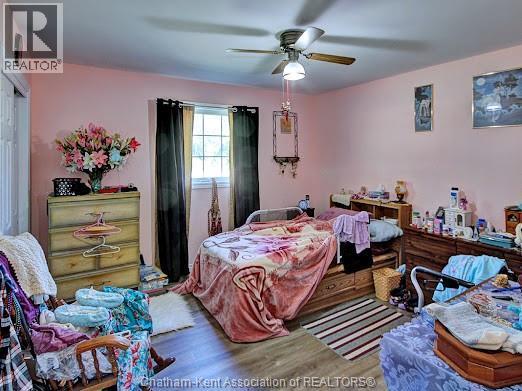 30089 West Bothwell Road, Bothwell, ON - Indoor Photo Showing Bedroom