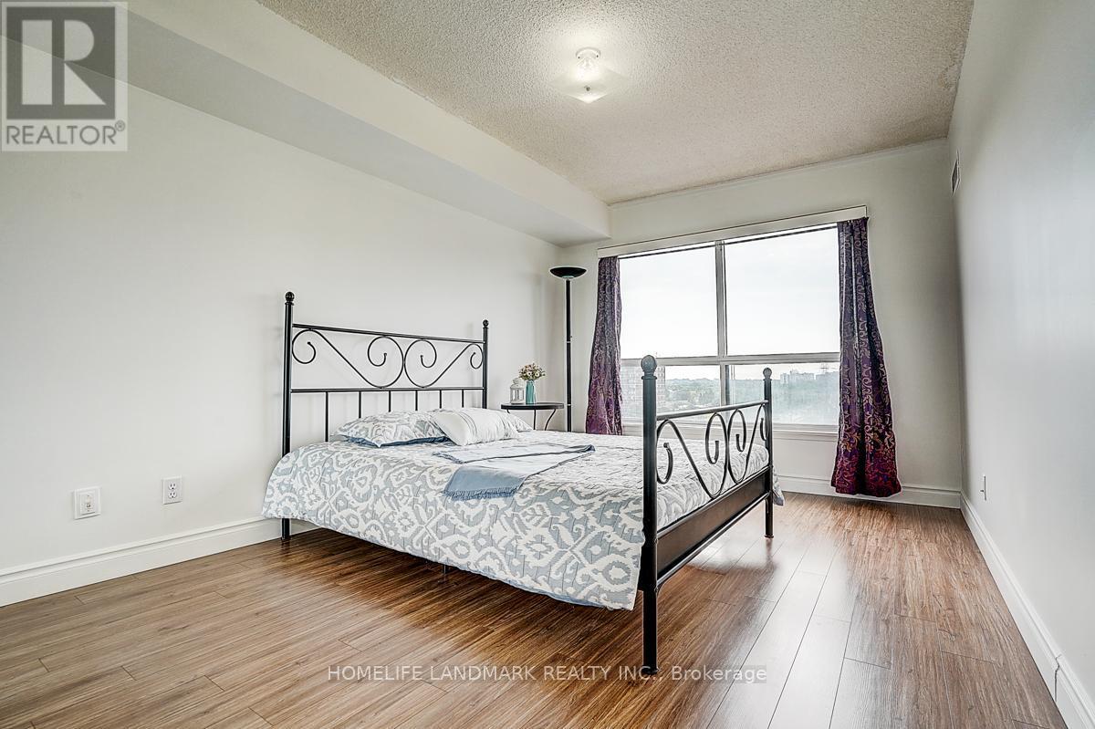 915 - 2550 Lawrence Avenue E, Toronto, ON - Indoor Photo Showing Bedroom