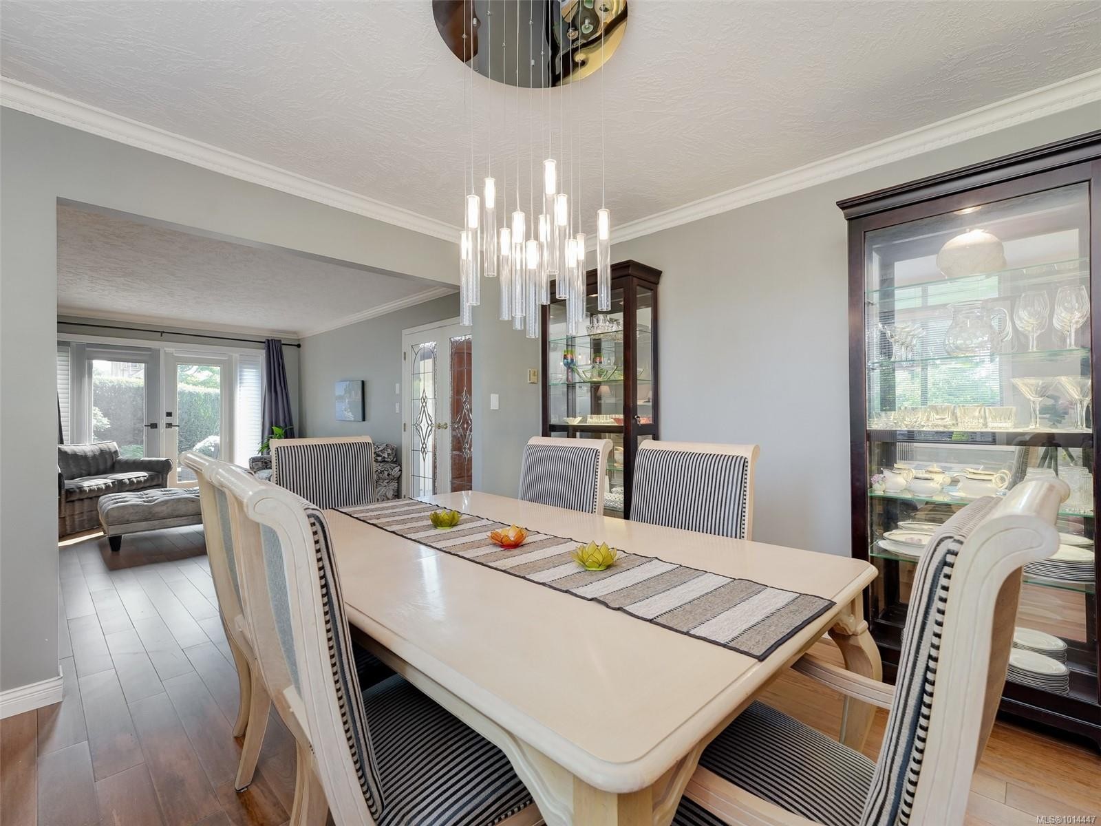 764 Westbury Rd, Saanich, BC