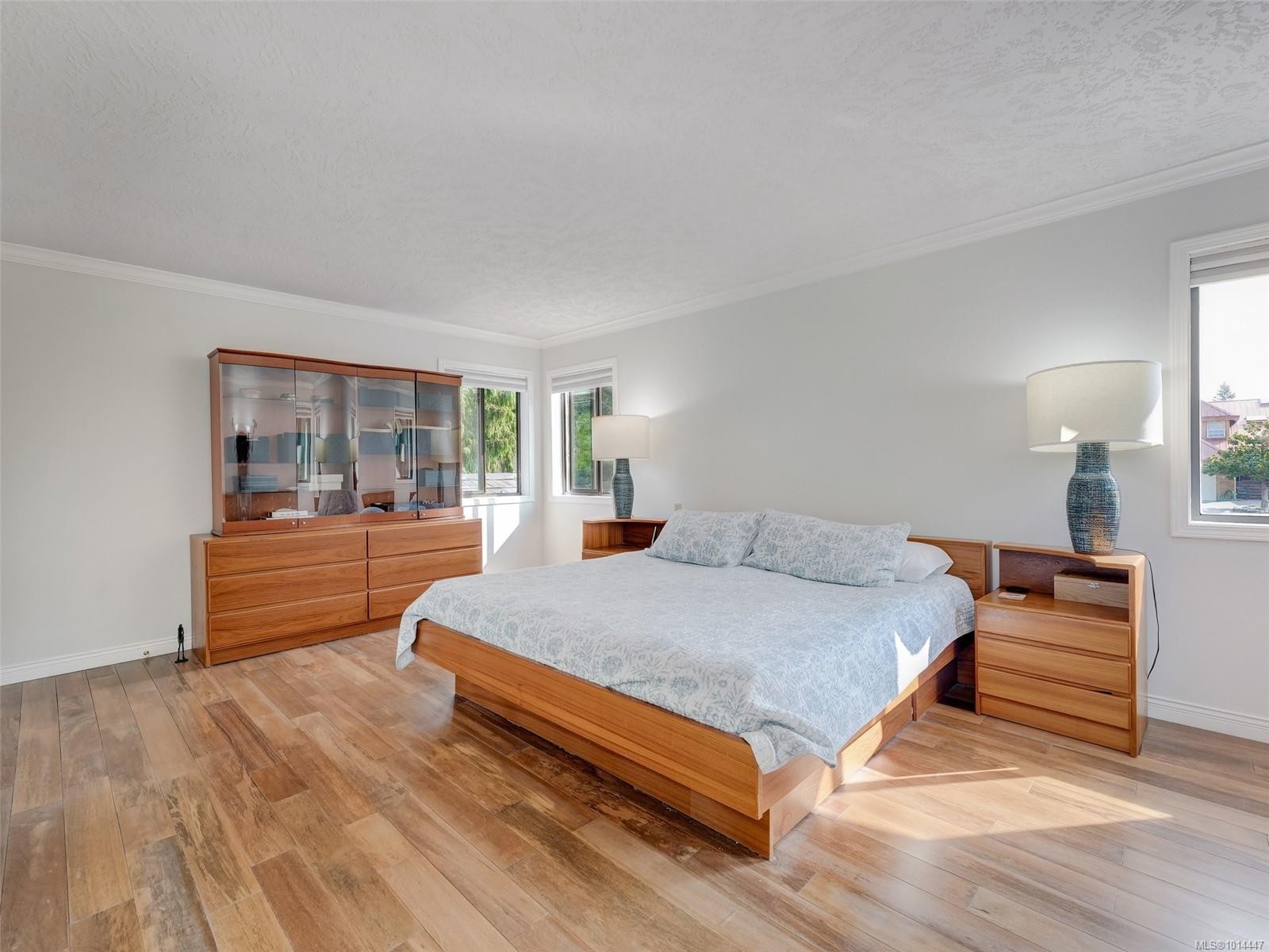 764 Westbury Rd, Saanich, BC