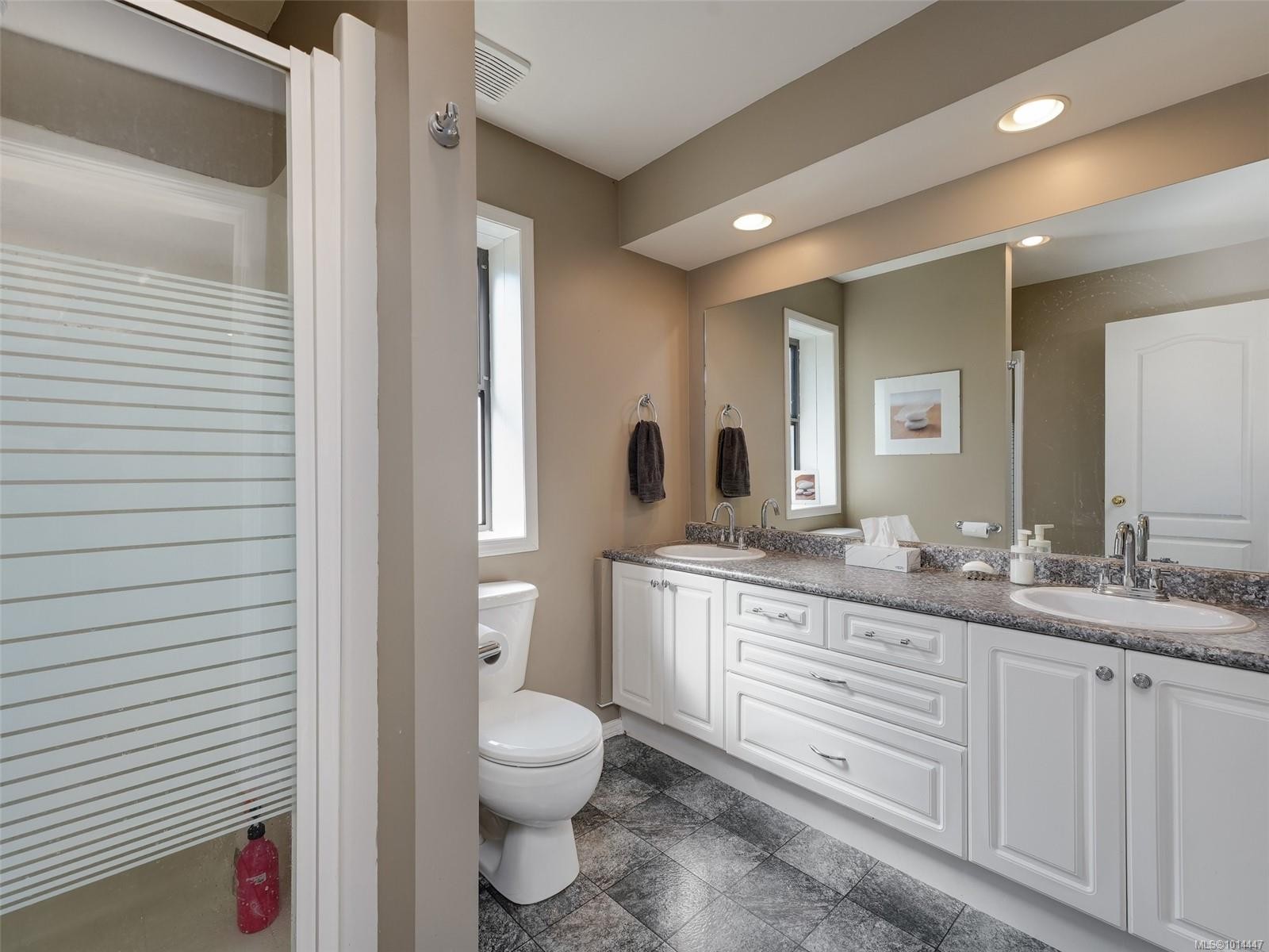 764 Westbury Rd, Saanich, BC