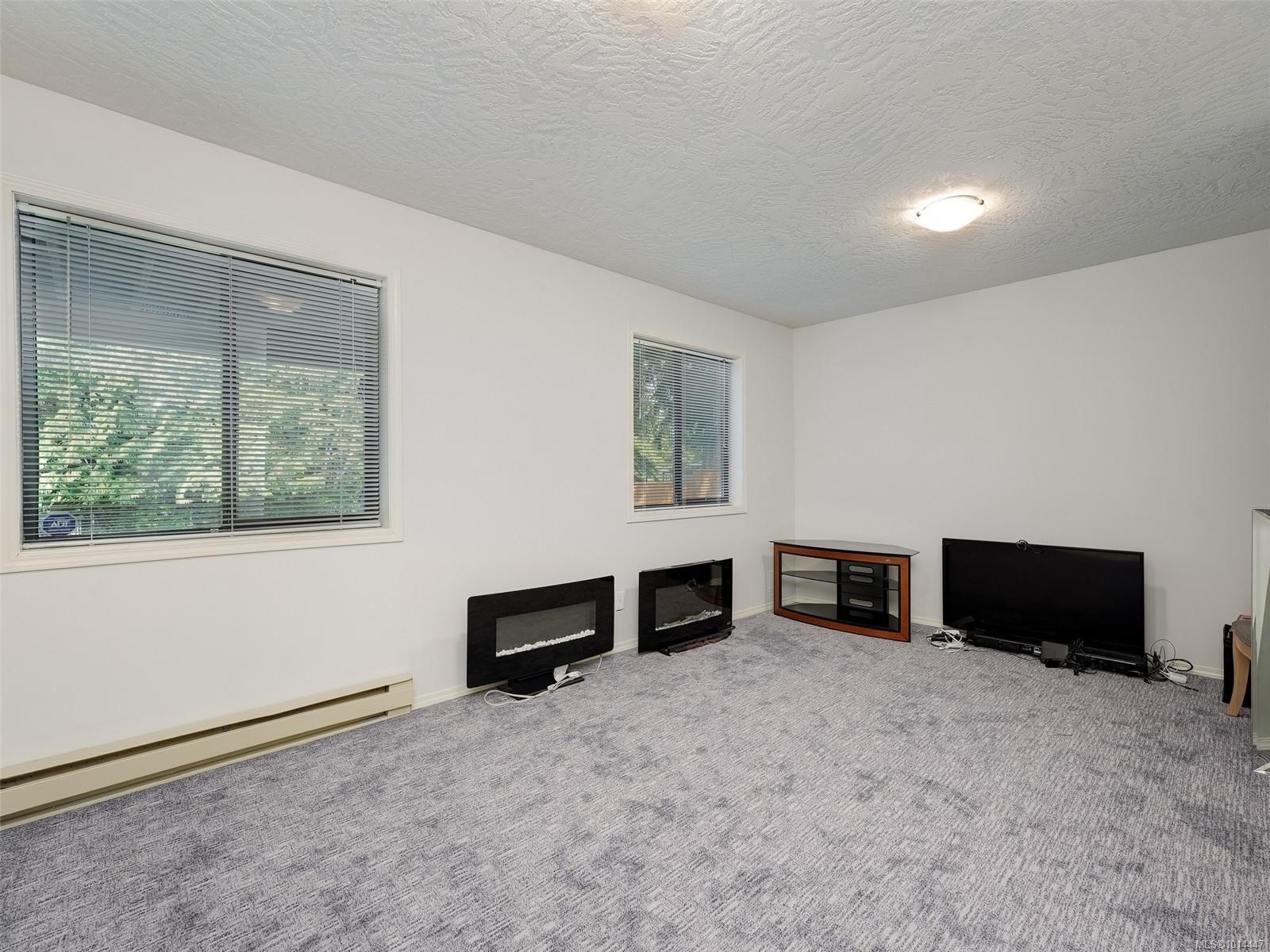 764 Westbury Rd, Saanich, BC