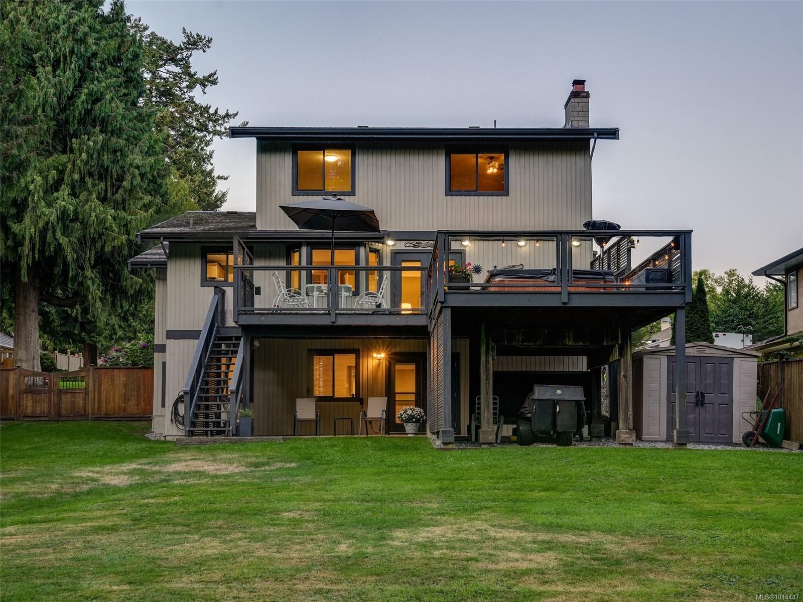 764 Westbury Rd, Saanich, BC