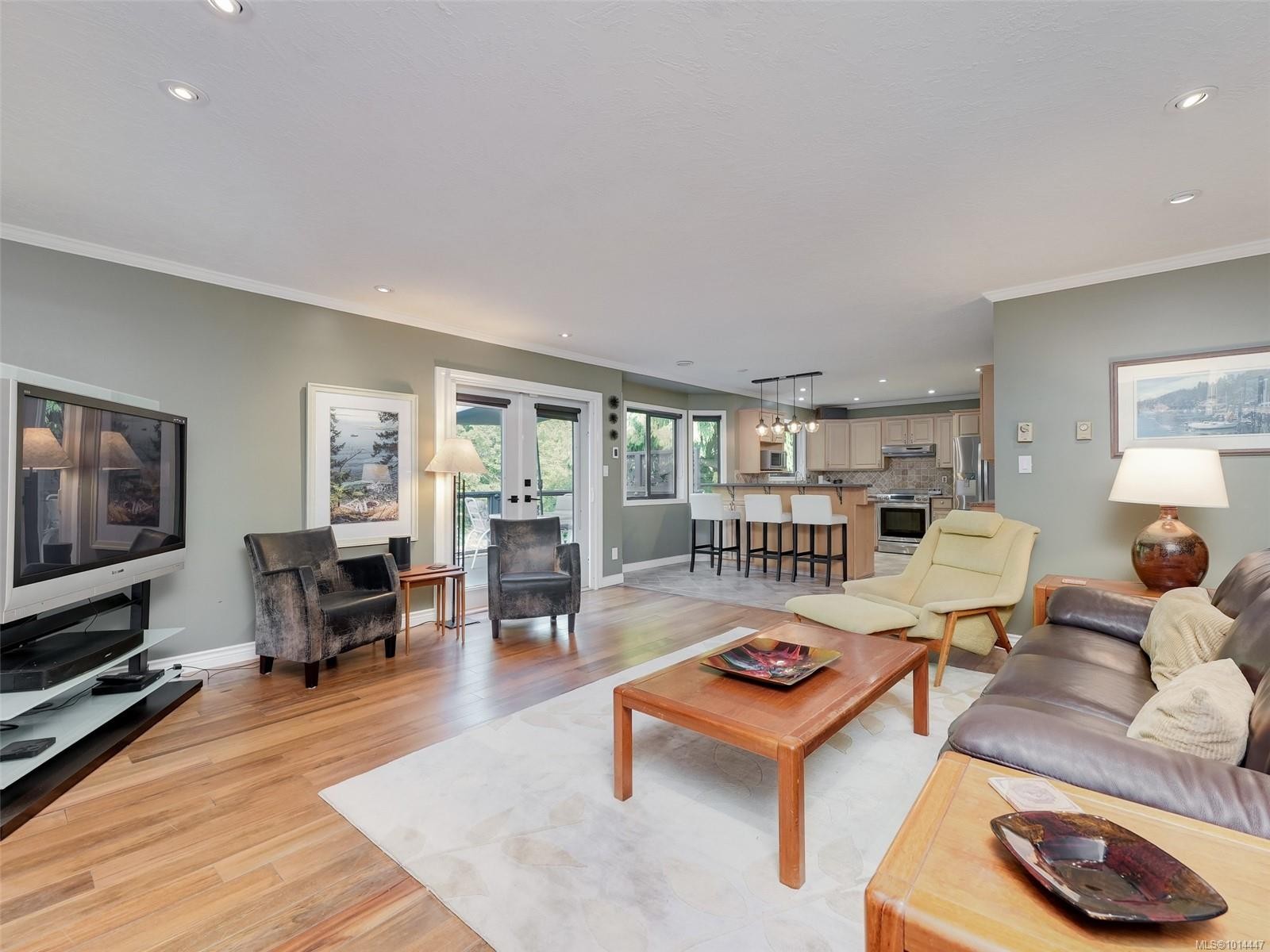 764 Westbury Rd, Saanich, BC