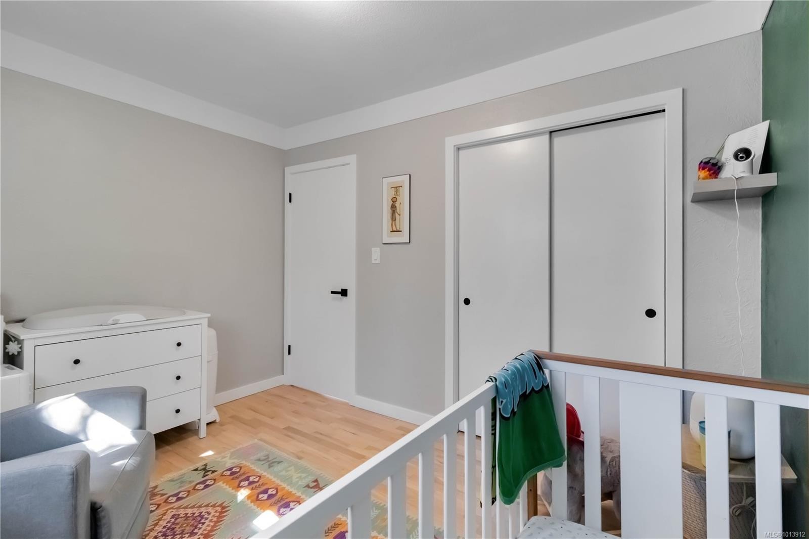 727 Chesterlea Rd, Saanich, BC