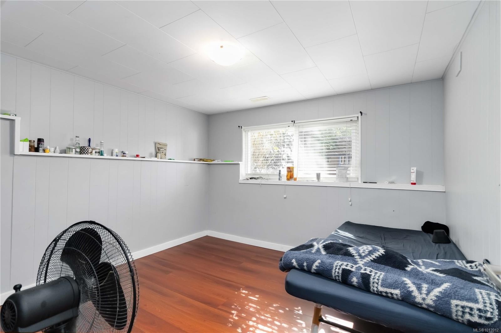 727 Chesterlea Rd, Saanich, BC