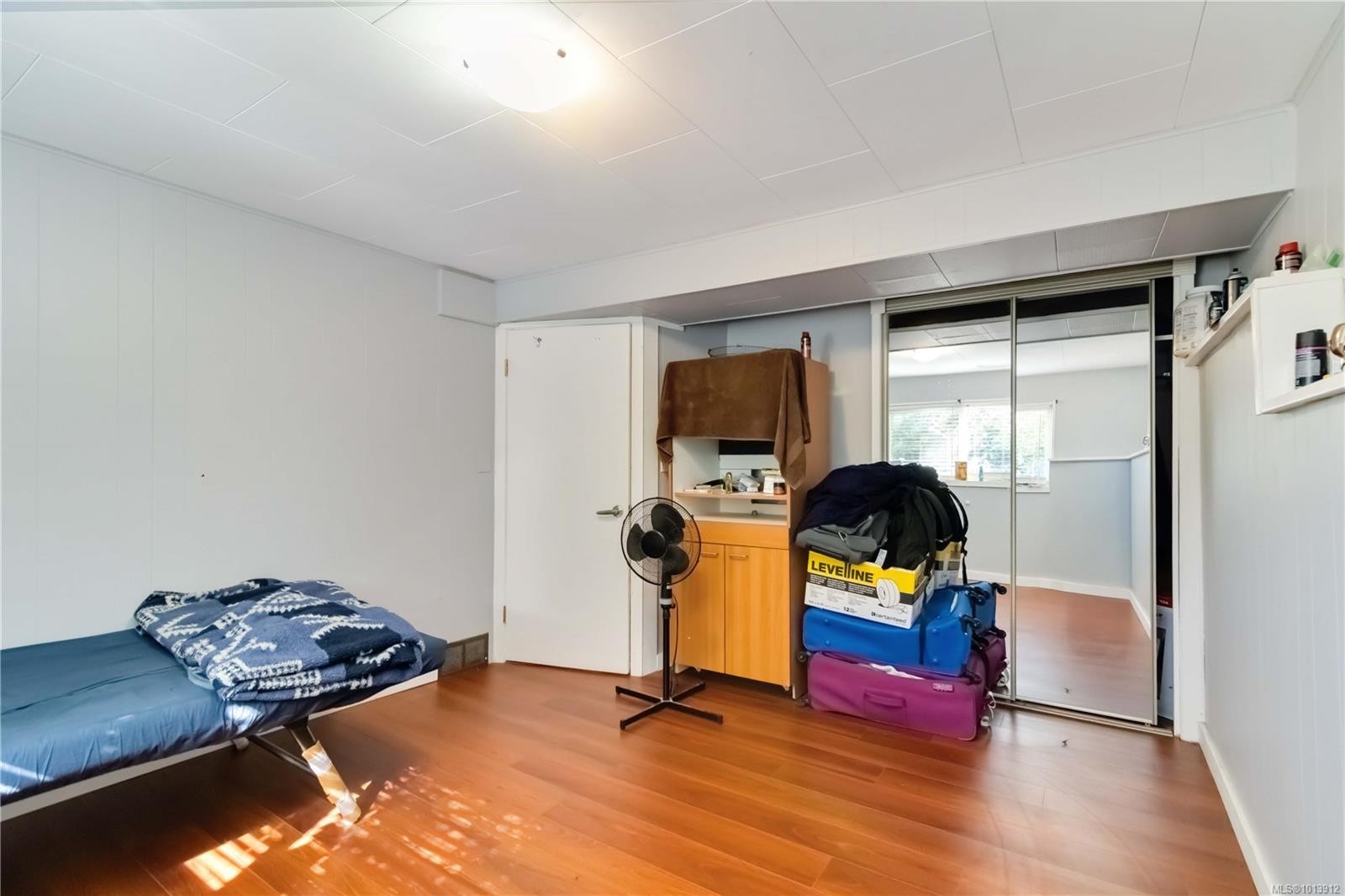 727 Chesterlea Rd, Saanich, BC