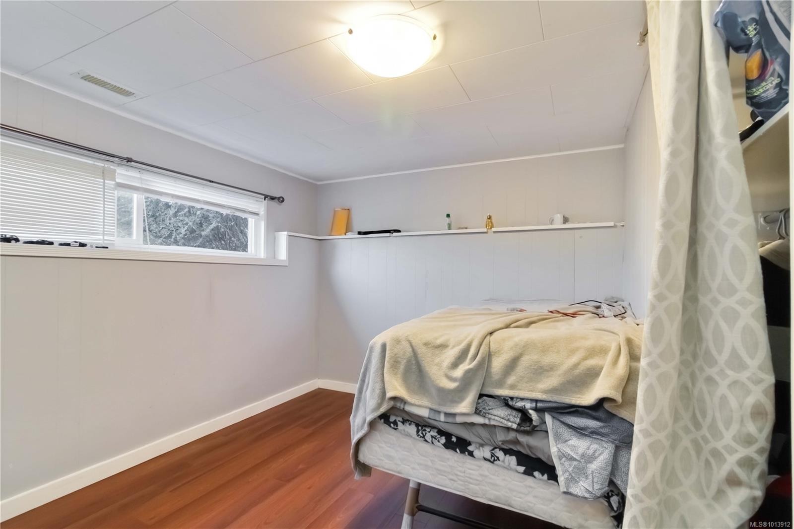 727 Chesterlea Rd, Saanich, BC