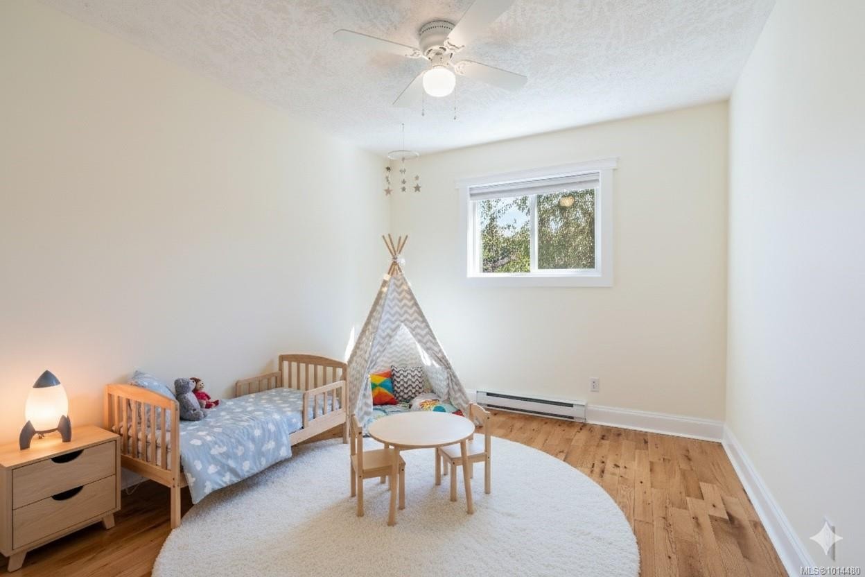 1290 Lidgate Crt, Saanich, BC