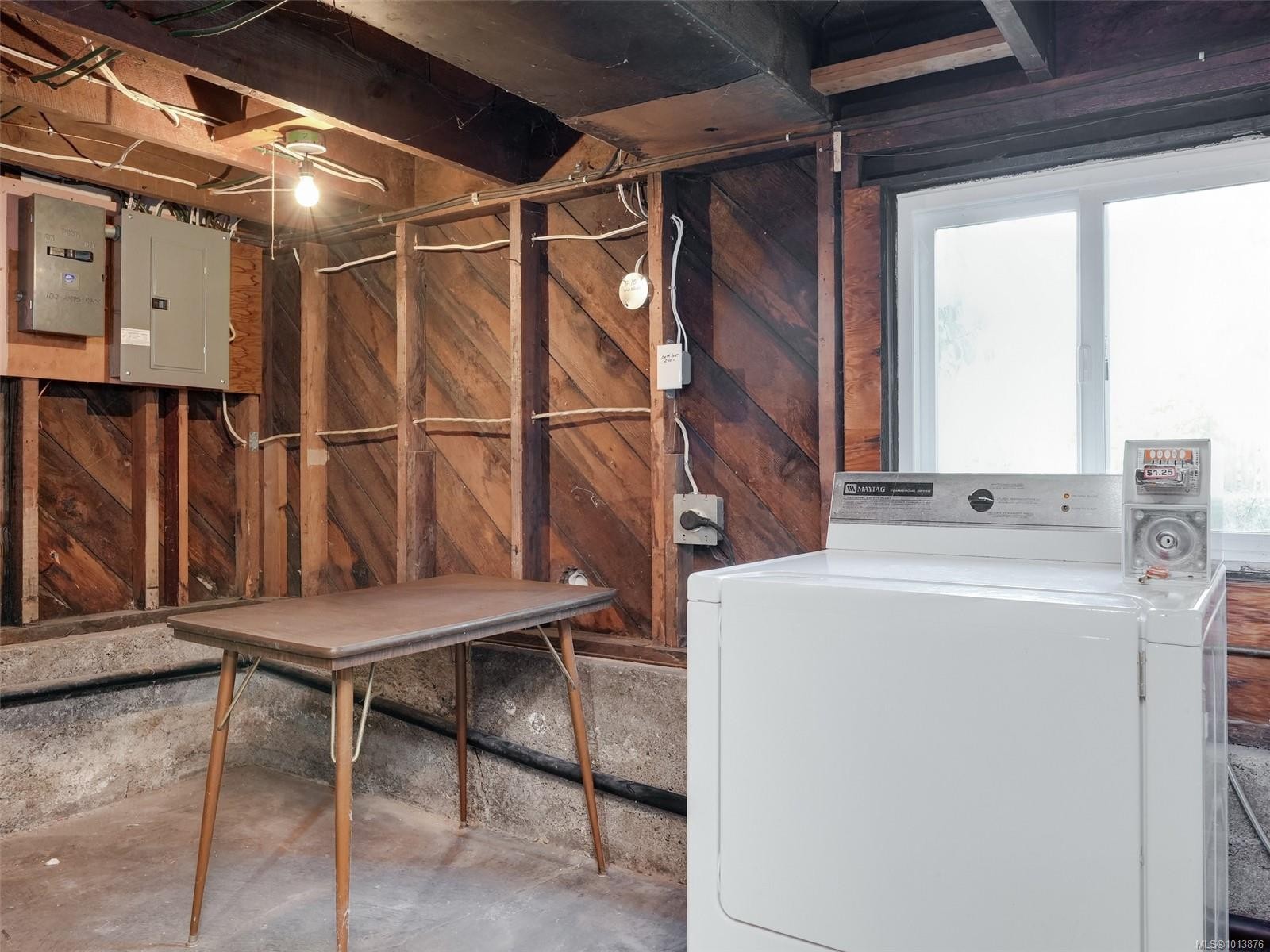 1250 Fairfield Rd, Victoria, BC