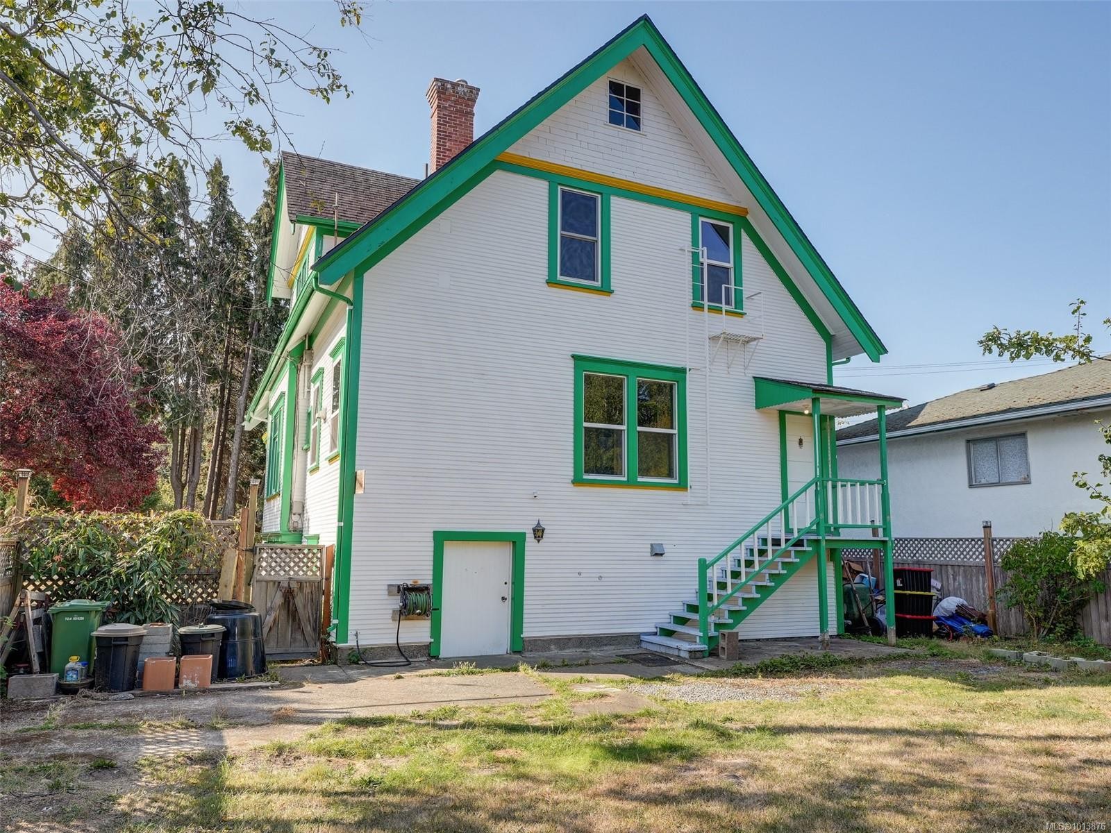 1250 Fairfield Rd, Victoria, BC