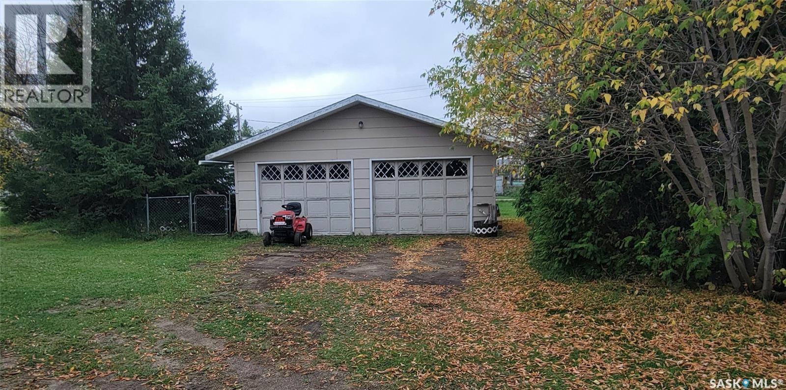 103 Brooks Avenue, Sturgis, SK - Outdoor