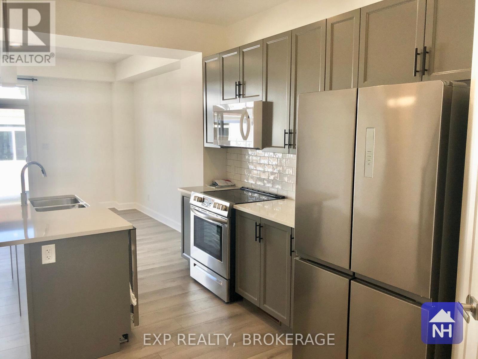 1425 Summer Street, Kingston (Kingston East (Incl Barret Crt)), ON - Indoor Photo Showing Kitchen With Stainless Steel Kitchen With Double Sink
