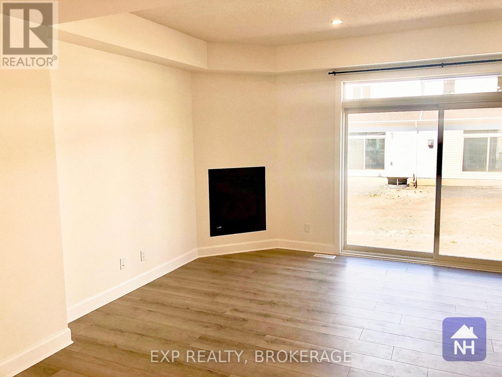 1425 Summer Street, Kingston (Kingston East (Incl Barret Crt)), ON - Indoor Photo Showing Other Room