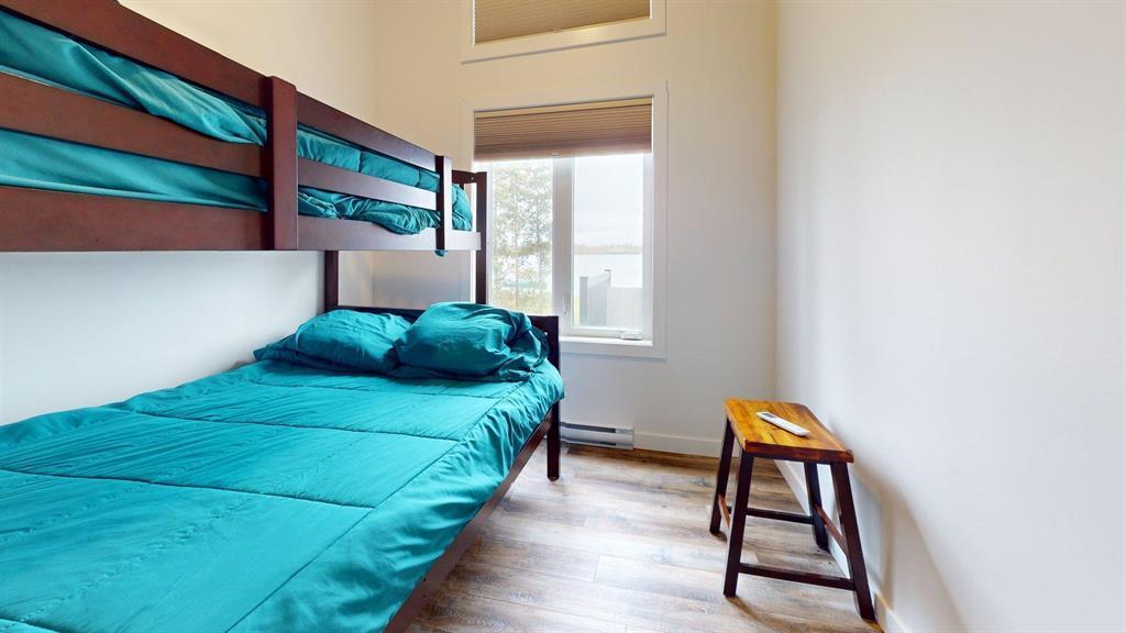 40 Birch Bay, Thomas Lake, MB - Indoor Photo Showing Bedroom