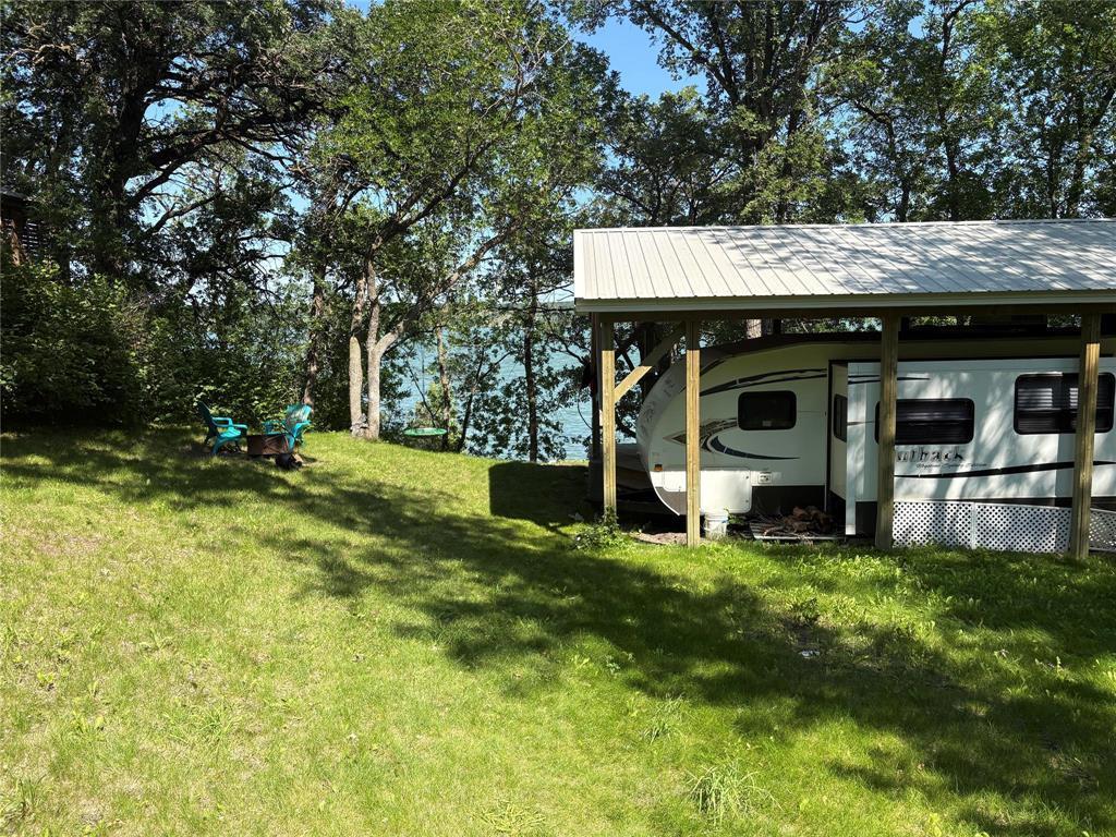 35 Oak Bend Road, Pelican Lake, MB