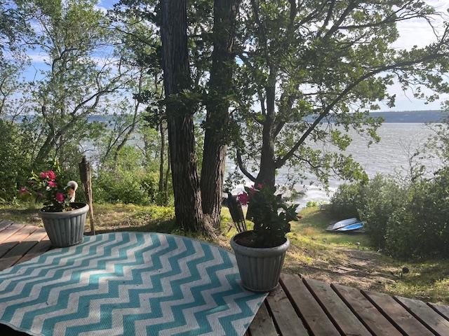 35 Oak Bend Road, Pelican Lake, MB