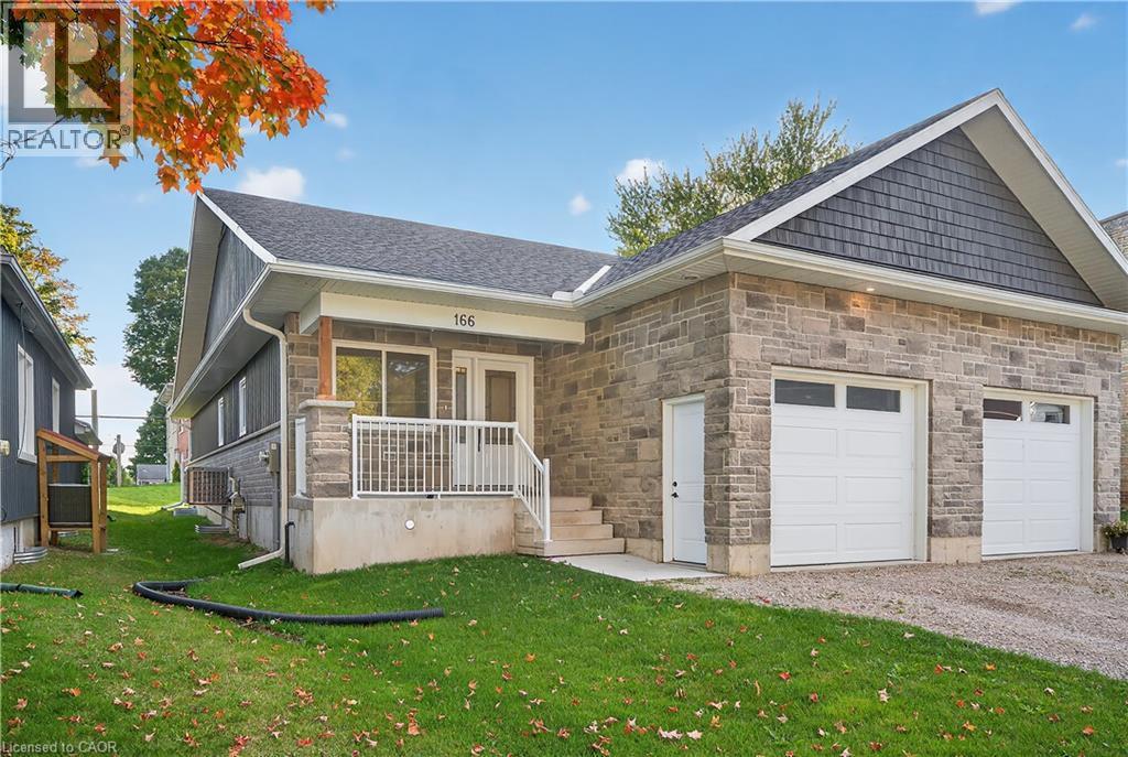 166 Webb Street, Harriston, ON - Outdoor