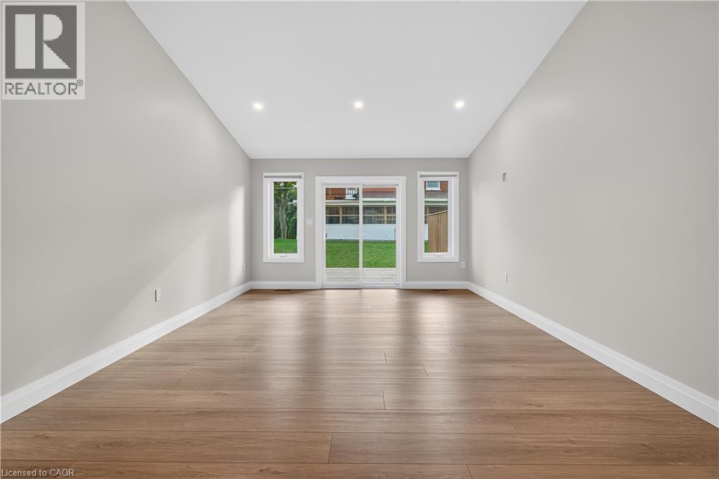 166 Webb Street, Harriston, ON - Indoor Photo Showing Other Room