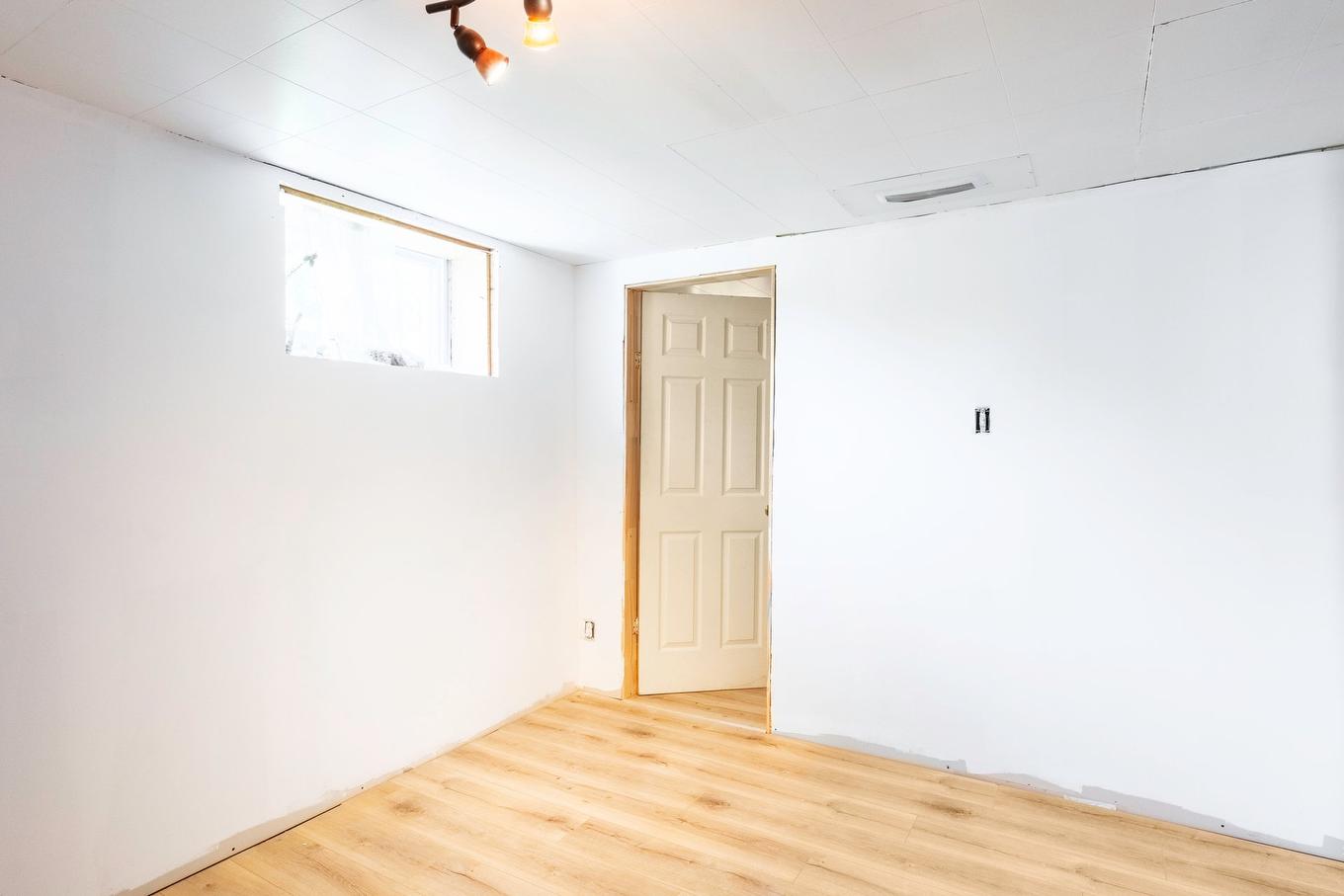 Dwelling - 94Z Rue Bellevue, Saint-Pamphile, QC - Indoor Photo Showing Other Room