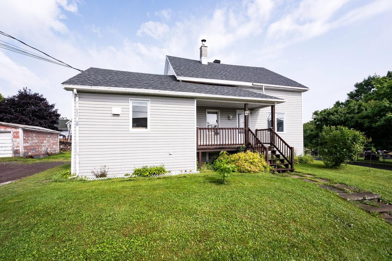 Frontage - 94Z Rue Bellevue, Saint-Pamphile, QC - Outdoor With Deck Patio Veranda