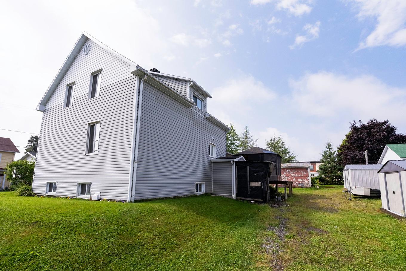 Back facade - 94Z Rue Bellevue, Saint-Pamphile, QC - Outdoor With Exterior
