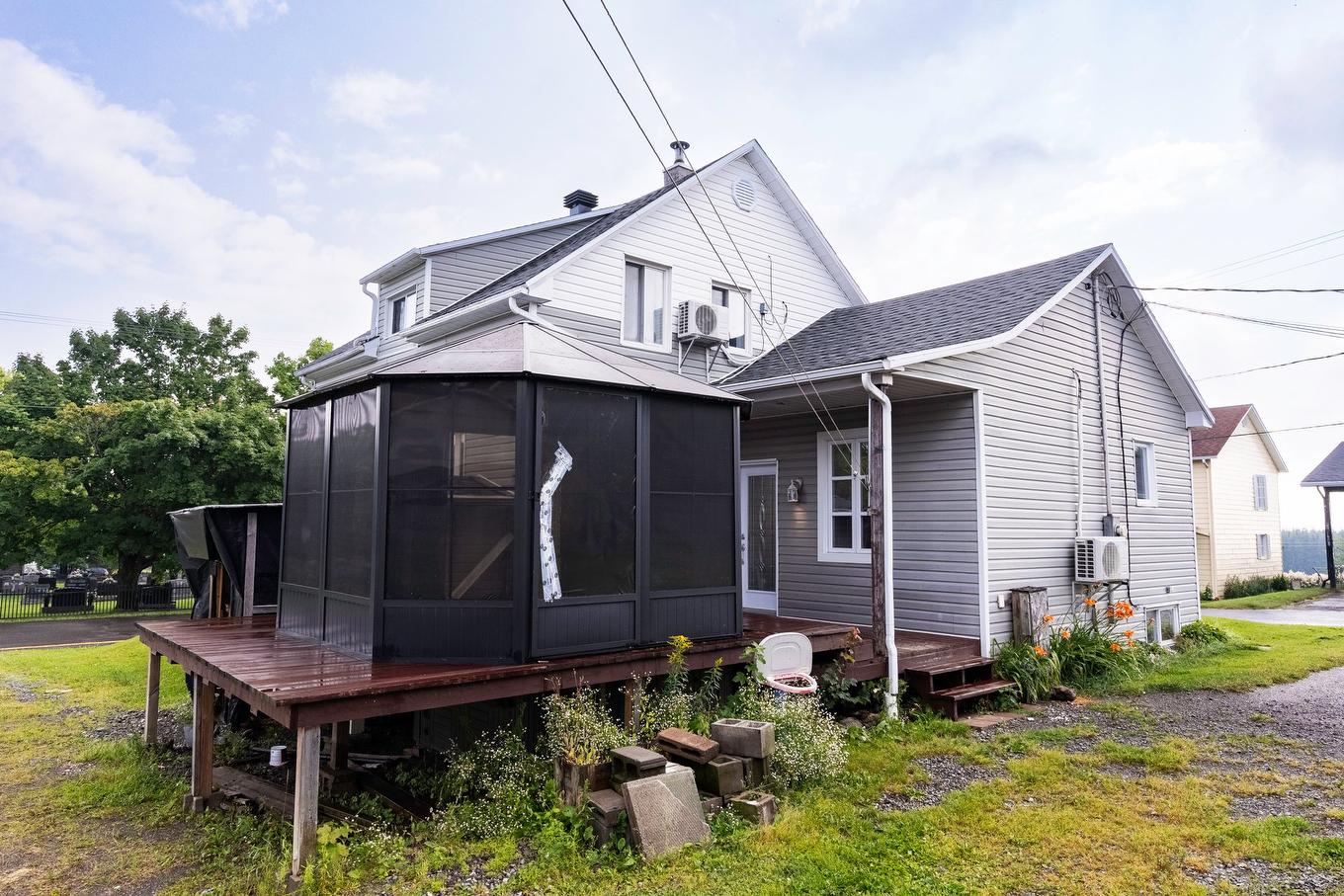 Back facade - 94Z Rue Bellevue, Saint-Pamphile, QC - Outdoor