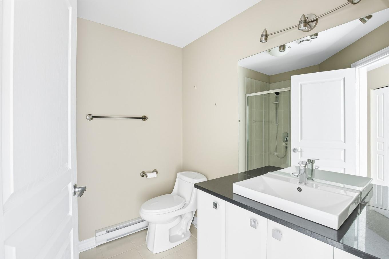 Salle de bains - 512-1180 Ch. D'Aylmer, Gatineau (Aylmer), QC - Indoor Photo Showing Bathroom