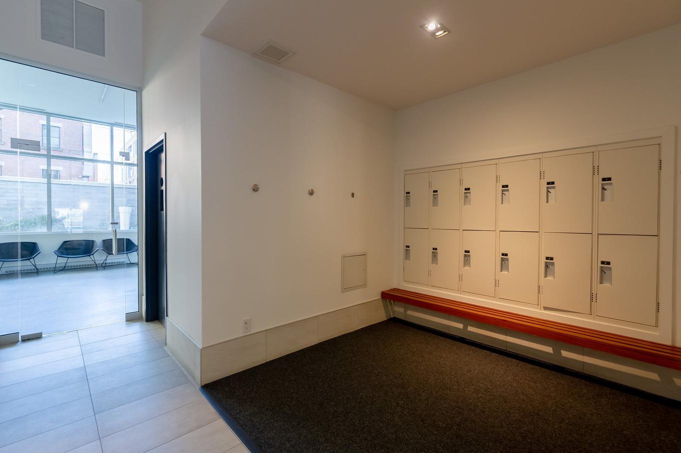 Salle d'exercice - 1648-1414 Rue Chomedey, Montréal (Ville-Marie), QC - Indoor Photo Showing Other Room