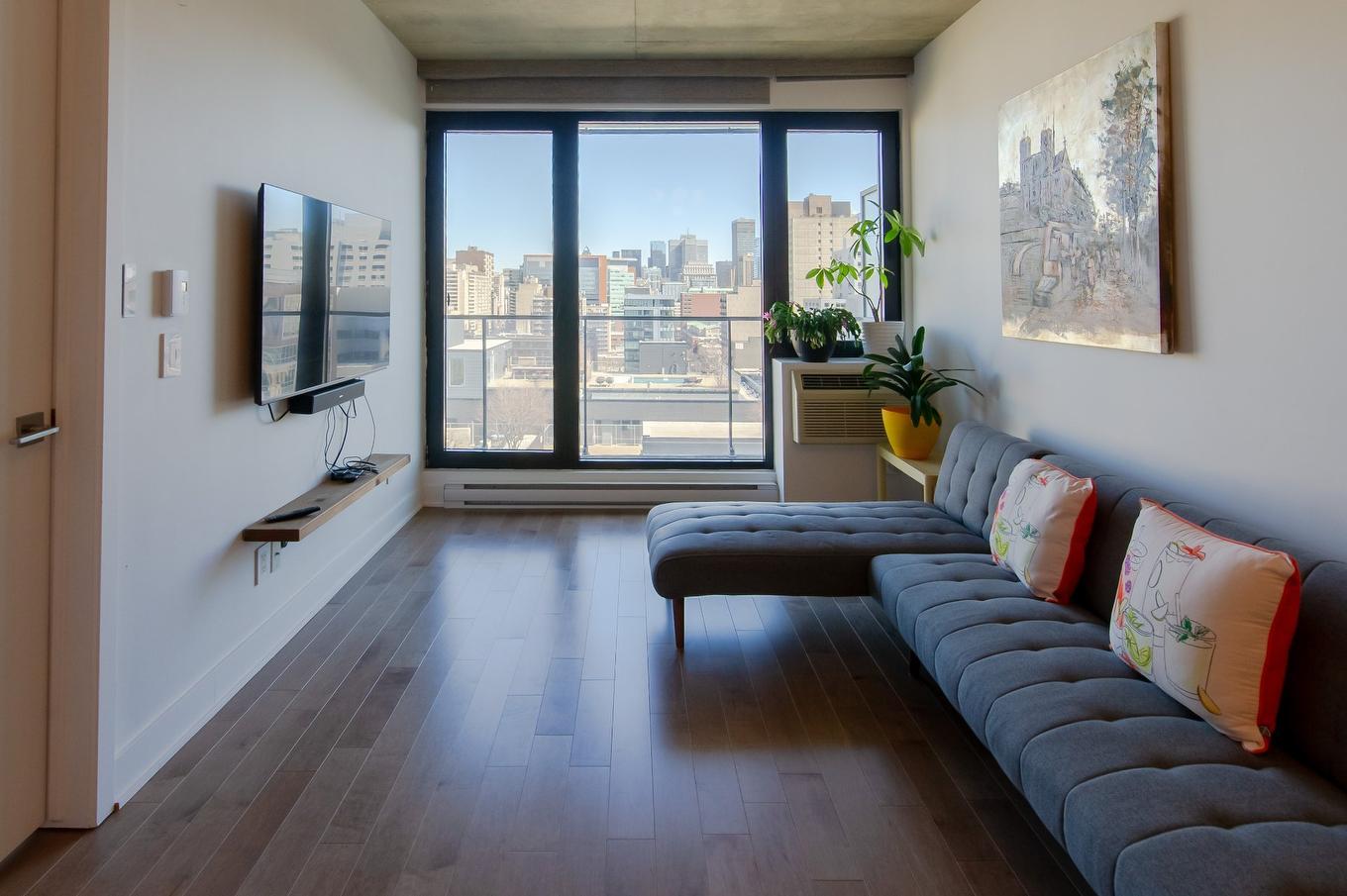 Salon - 1648-1414 Rue Chomedey, Montréal (Ville-Marie), QC - Indoor Photo Showing Living Room