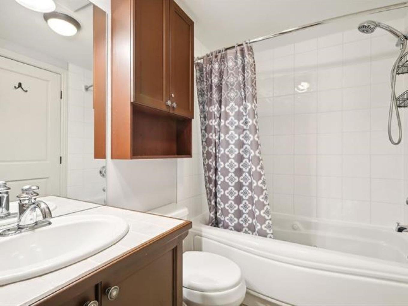 Bathroom - 3-250 Rue Du Mont-Plaisant, Mont-Tremblant, QC - Indoor Photo Showing Bathroom