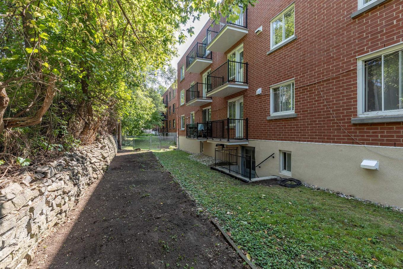 Exterior - 5985 Rue Souart, Montréal (Côte-Des-Neiges/Notre-Dame-De-Grâce), QC - Outdoor With Exterior