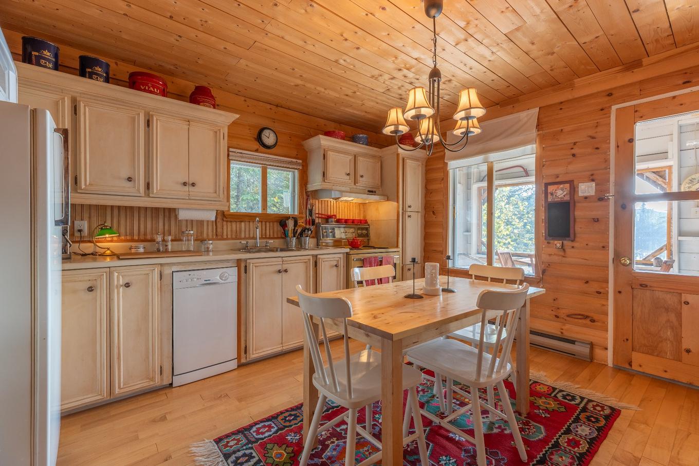 Vue d'ensemble - 1351 Ch. Kataway, Saint-Michel-Des-Saints, QC - Indoor