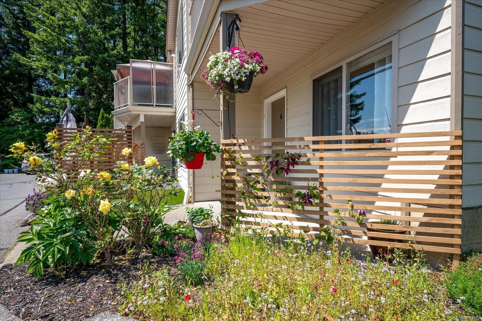 6-4271 Wellington Rd, Nanaimo, BC