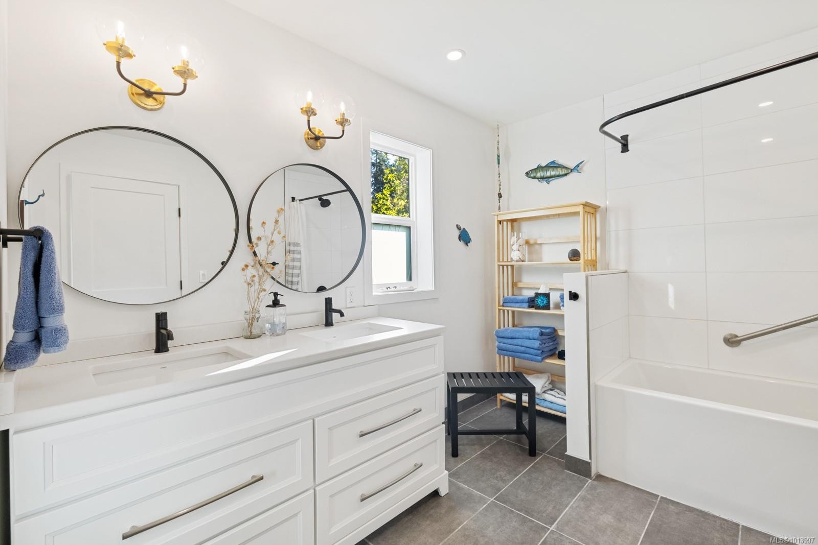 1784 Vee Rd, Cowichan Bay, BC