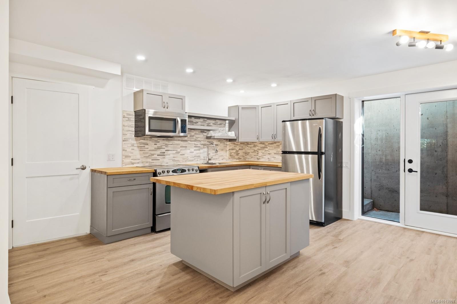 1784 Vee Rd, Cowichan Bay, BC