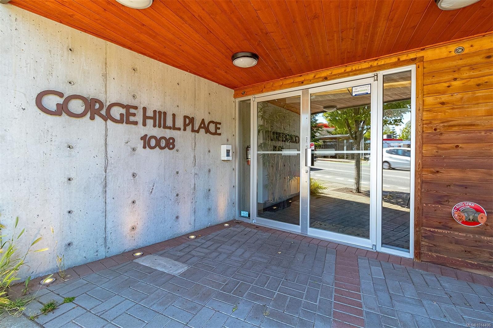 201-1008 Tillicum Rd, Esquimalt, BC - Outdoor With Deck Patio Veranda With Exterior