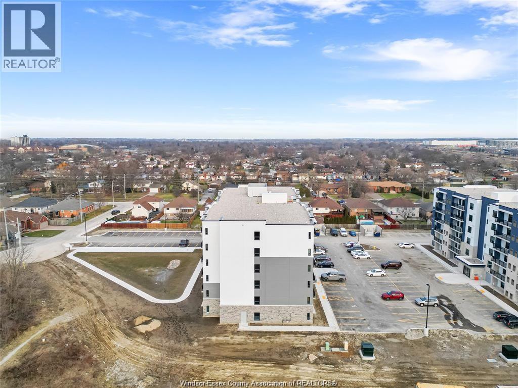 3290 Stella Crescent Unit# 604, Windsor, ON - Outdoor With View
