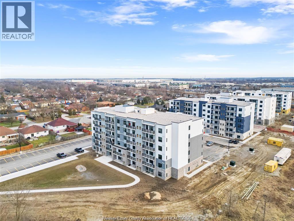 3290 Stella Crescent Unit# 604, Windsor, ON - Outdoor With View