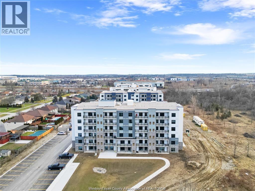 3290 Stella Crescent Unit# 604, Windsor, ON - Outdoor With View